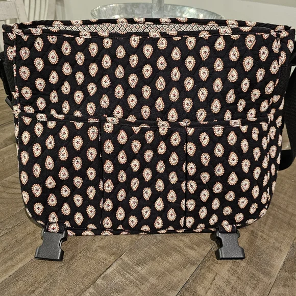 Vera Bradley Classic Black Messenger (Retired Fall 2006) NWOT - Picture 4 of 5